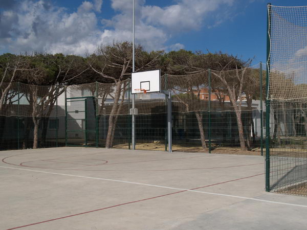 Pista esportiva del Centre C&iacute;vic de Gav&agrave; Mar